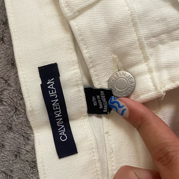 Calvin Klein High Rise Cripped Kick Boot - Picture 5 of 10